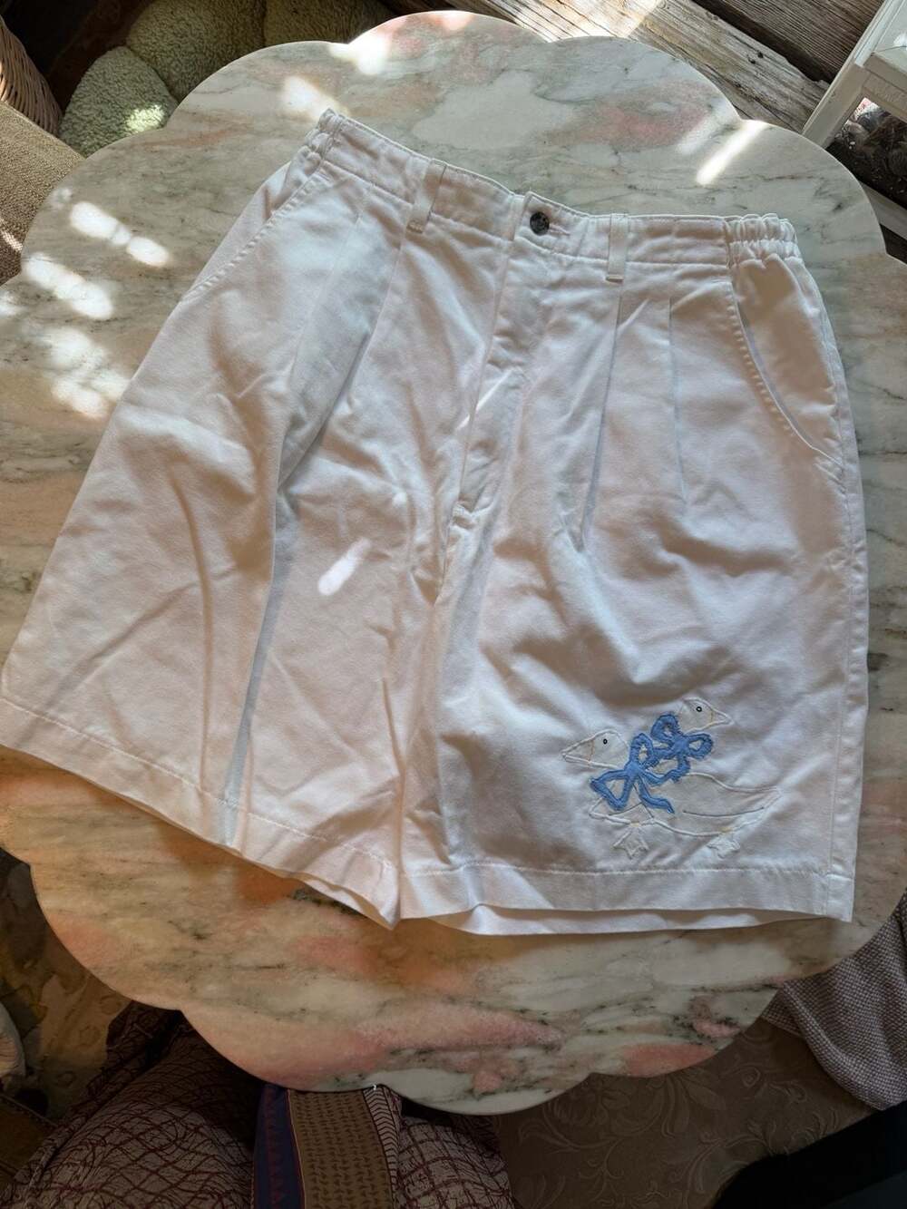 Lee Casuals Vintage White Pleated Bermuda Shorts with Embroidered Goose and Bow